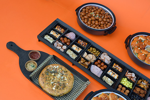 Hapjes buffet #6 √ incl 4 warme hapjespannen,√ veel burgers en √hapjes √ incl plateau's √ in belgie bezorgd - Afbeelding 3