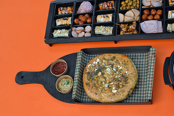 Hapjes buffet #6 √ incl 4 warme hapjespannen,√ veel burgers en √hapjes √ incl plateau's √ in belgie bezorgd - Afbeelding 8