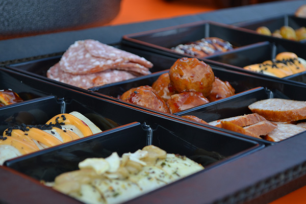 Hapjes buffet #6 √ incl 4 warme hapjespannen,√ veel burgers en √hapjes √ incl plateau's √ in belgie bezorgd - Afbeelding 11