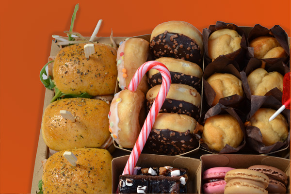 halal High Tea Box 6-8 personen incl etagere √ in belgie bezorgd - Afbeelding 4