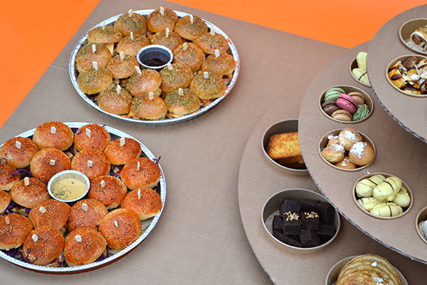 LUNCH BUFFET - 1m 80 lang √ maakt elke lunch of brunch bijzonder √ desserts √ burgers √ sandwiches √ in belgie bezorgd - Afbeelding 3