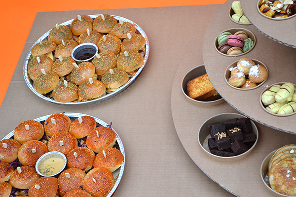 LUNCH BUFFET - 1m 80 lang √ maakt elke lunch of brunch bijzonder √ desserts √ burgers √ sandwiches √ in belgie bezorgd - Afbeelding 5